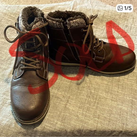 Day Five boys boots, style Freddy, size 4 - Picture 1 of 5